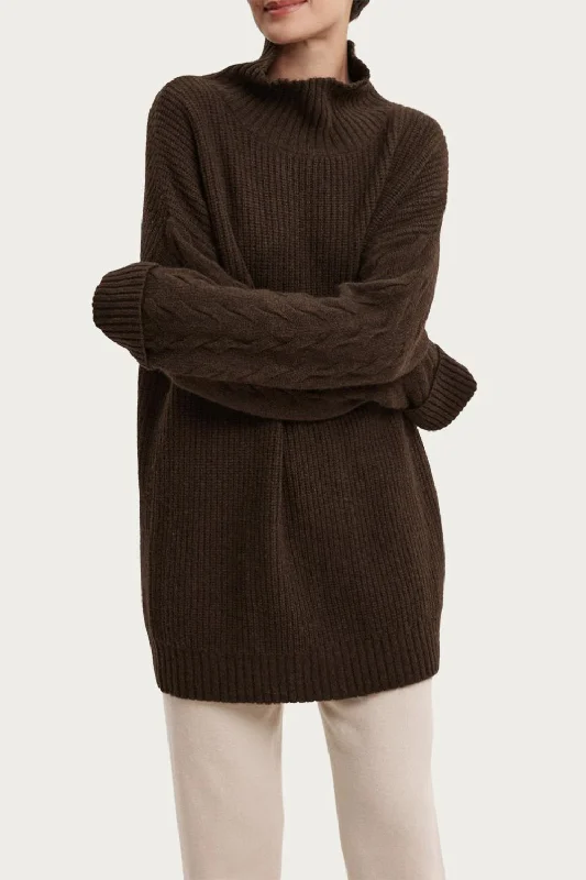 Women's Fashion Clothing Yak Wool Turtleneck Sweater In Coffee