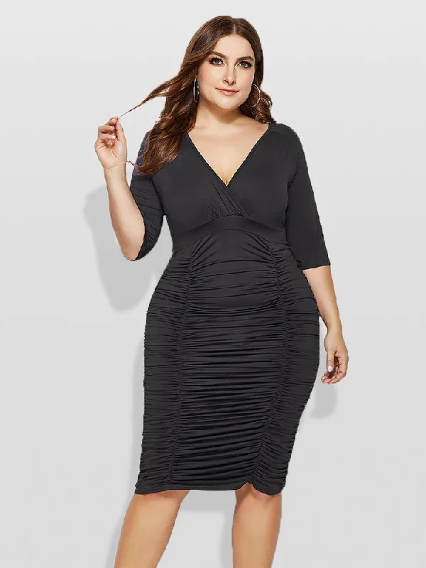 High End Fashion Plus V Neck Ruched Raglan Sleeve Bodycon Midi Dress