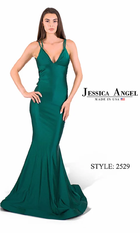 Stylish Women's Clothes for Work and Play Jessica Angel 2529