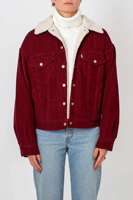 Fashionable Women's Wardrobe 90's Sherpa Trucker in Windsor Wine