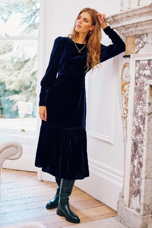 Fashion For Every Occasion Esmee Velvet Dress | Navy