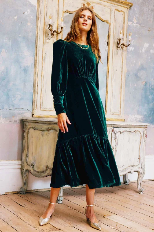 Redefining Women's Style Esmee Velvet Dress | Emerald Green