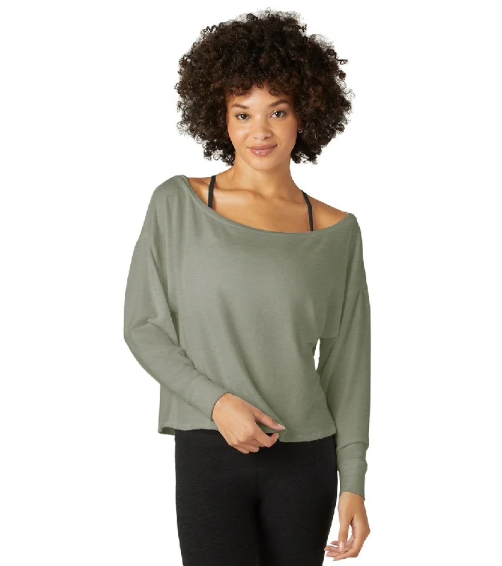 Daily Deals Beyond Yoga Let Loose Pullover Grey Sage