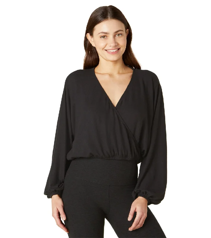 Clearance Sale, All Cheap Beyond Yoga Wrapped Up Pullover Black