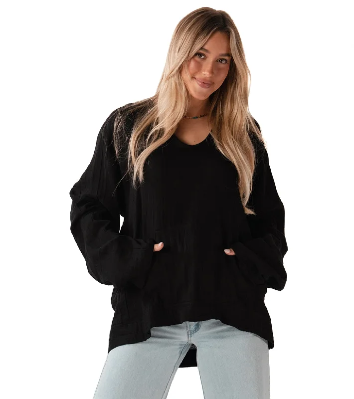 Casual Yet Stylish Separates Lotus and Luna Baja Pullover Black