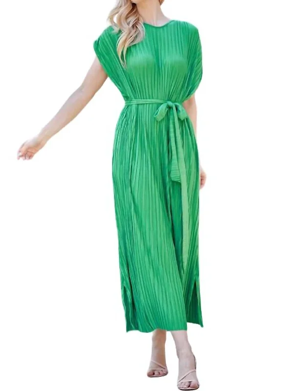 Bold Fashion Plisse Midi Dress In Green