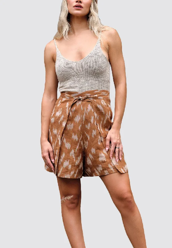 Must-Have Styles Saroj Shorts | Amy Print