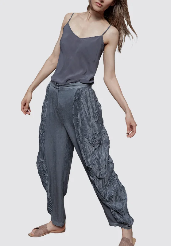 Stylish Savings Suci Nadi Trousers Plissé